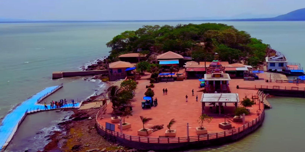 kalijai-temple-and-chilika-lake-top-view